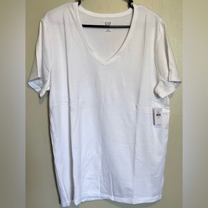 GAP Modern V-Neck T-Shirt